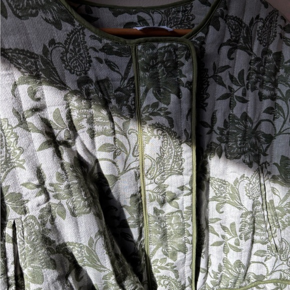 Floral Green Quilted Jacket - Picture 5 of 12